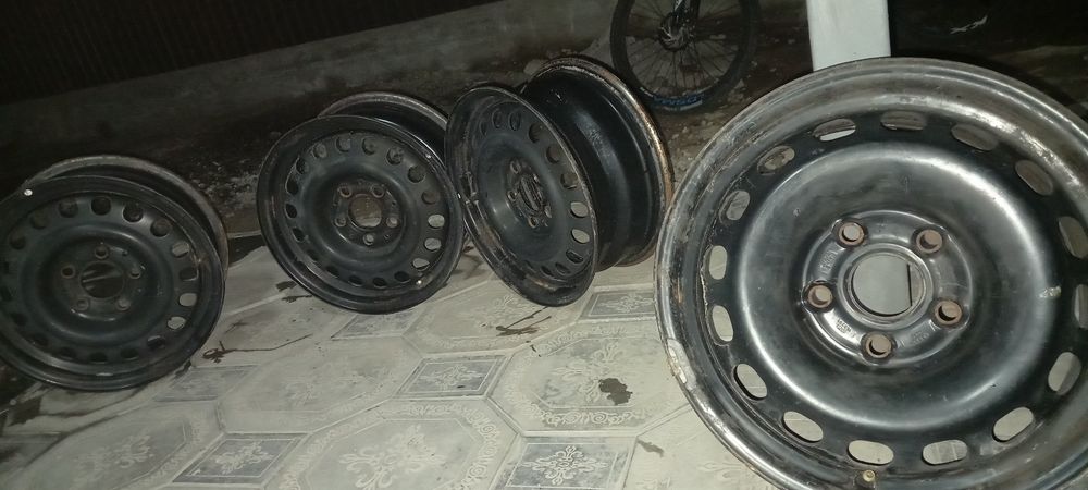 Продам диски в хорошем состоянии