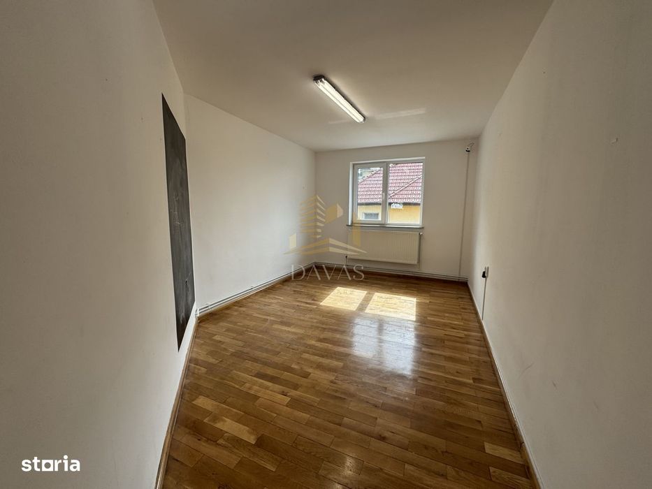 Casa individuala 11 camere 600mp utili | 1.500mp teren | Andrei Muresa