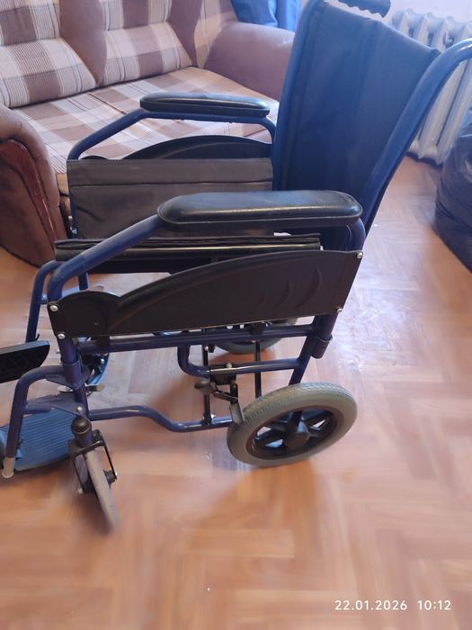 Инвалидный коляска