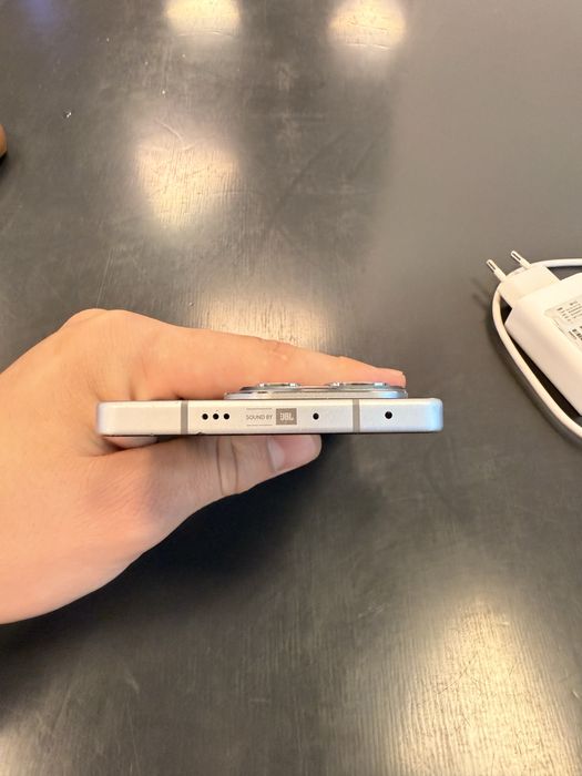 Infinix note 50 pro (12/256 GB) zor holatda arzon narxda