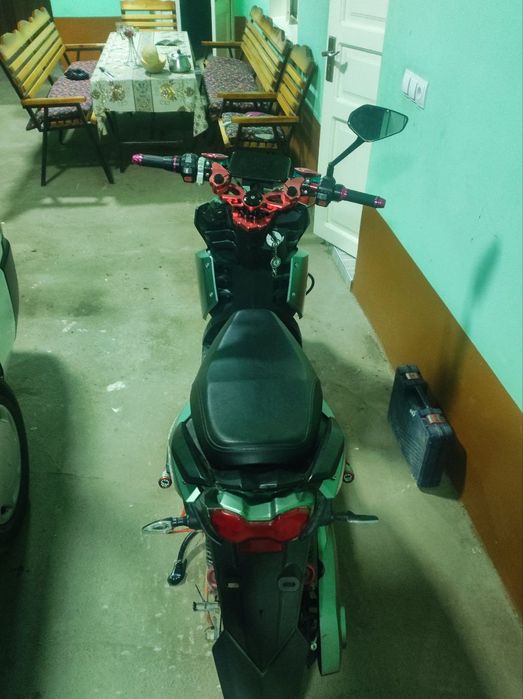 Электроскутер сотилади!!!