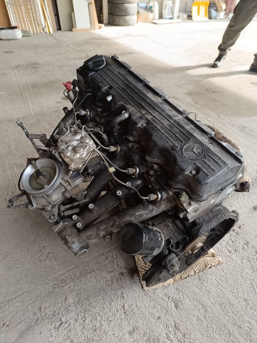 Продам двигатель от Мерседес 124