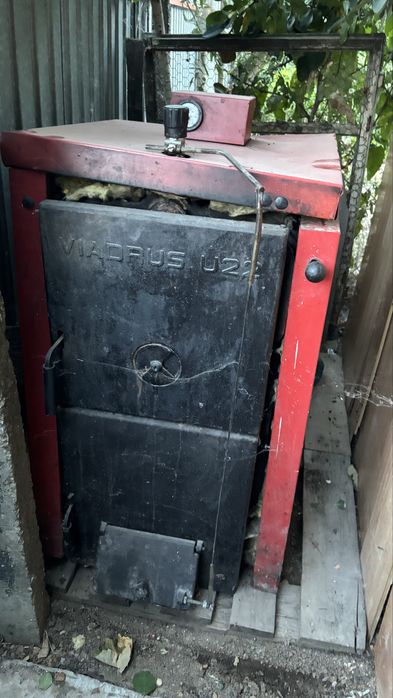Centrala pe lemne VIADRUS 24kw  cu 4 elementi