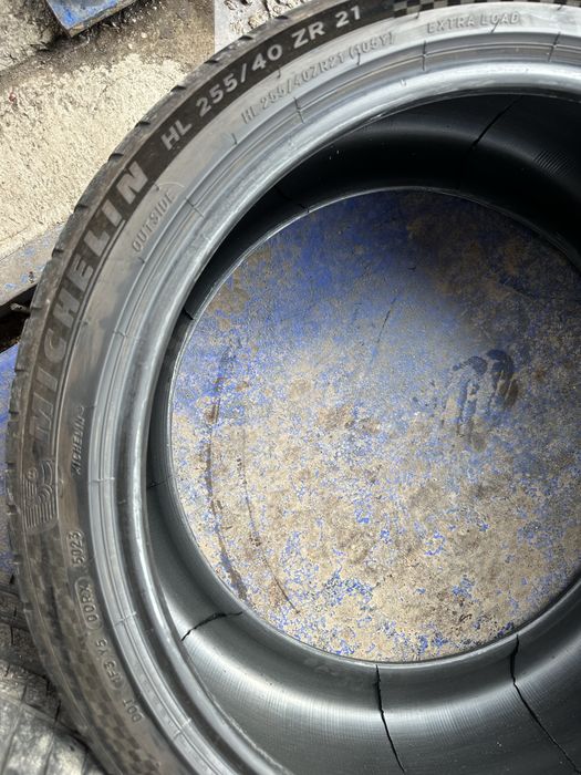Продавам гуми Michelin Pilot Sport 4s  285/35/21-255/40/21