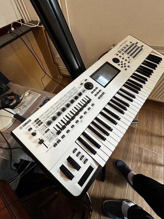 Yamaha Montage in stare foarte buna..