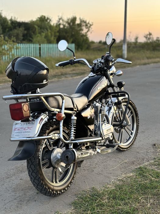 Suzuki gsx 200 куб