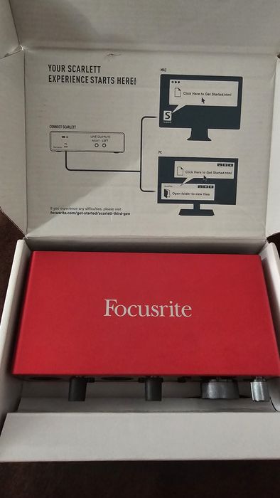 Interfata audio  focusrite Scarlett 2i2