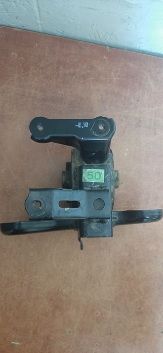 опора двигателя,  подушка