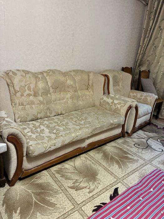 Раскладной диван + 2 кресла
