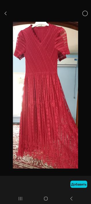 Нежное вечернее платье из гипюра