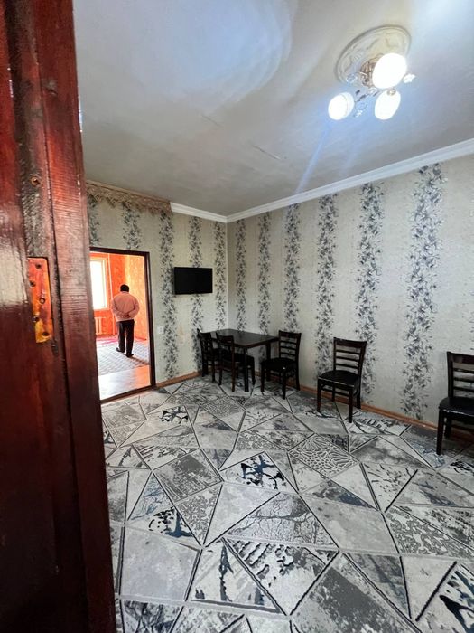 ПАНЕЛЬНЫЙ массив(Базарчик)! Риэлтор! Дешёвая цена! Срочно сдам!!!