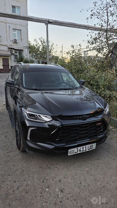 Chevrolet treker srochna sotiladi