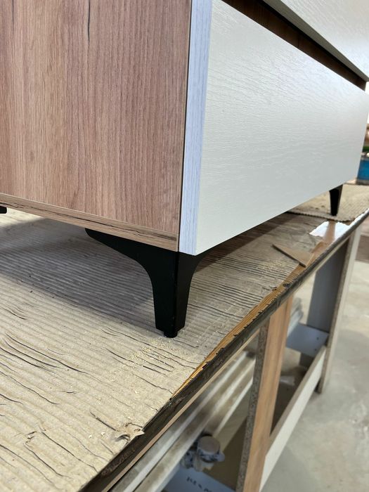 Современный комод