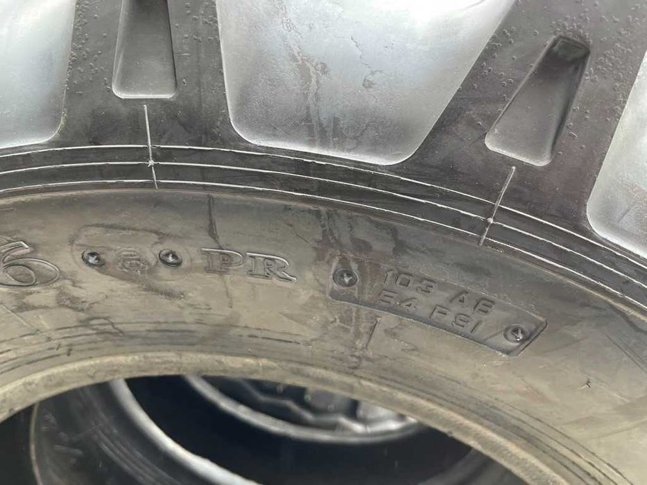 Ozka Cauciucuri noi agricole de tractiune 4X4 tractor 7.50-16