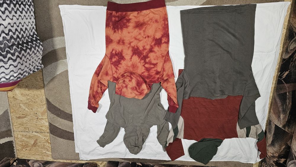 Set 4 hanorace pulover cu gluga 152