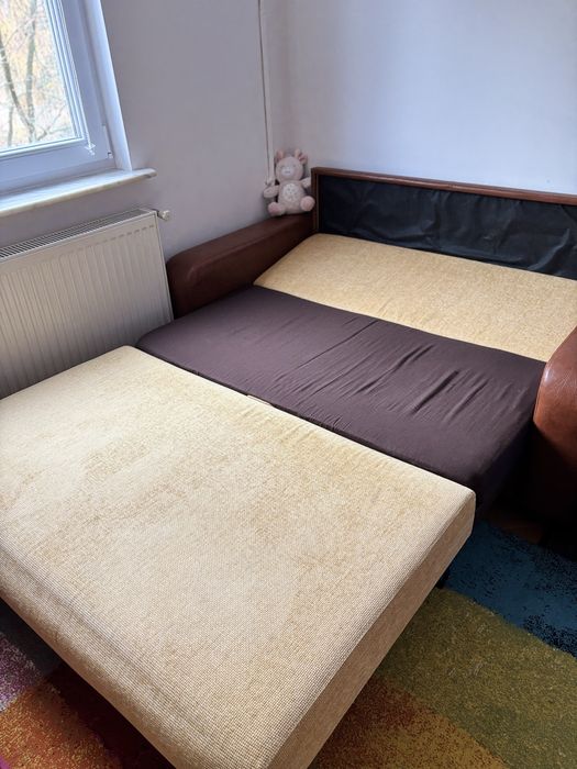 Vand canapea extensibila stare buna