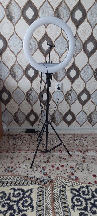 Продам LED Кольцевая лампа