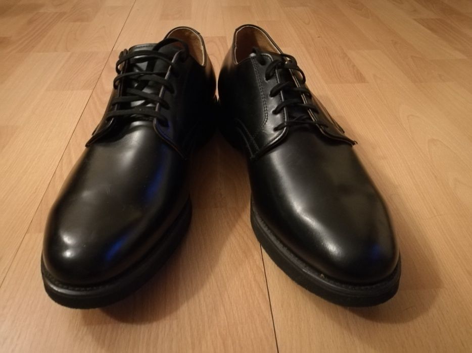 Vand pantofi barbatesti toamna piele made in USA