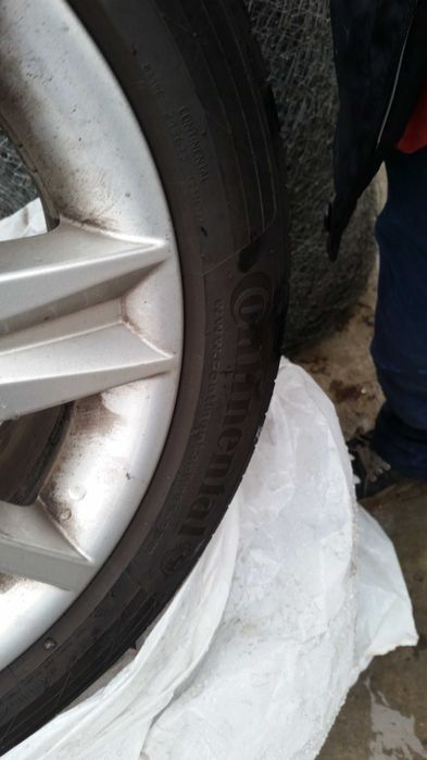 Продавам джанти с гуми за Рено 205/50/17