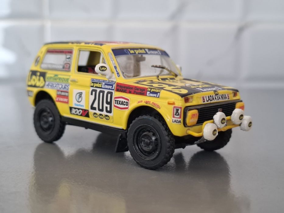 Коллекционная модель Нива, масштаб 1:43