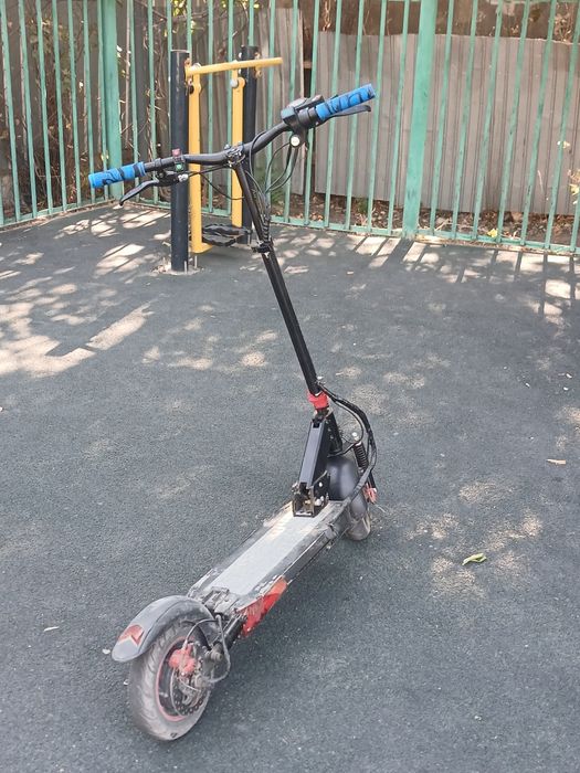 Электро самокат 60.000к