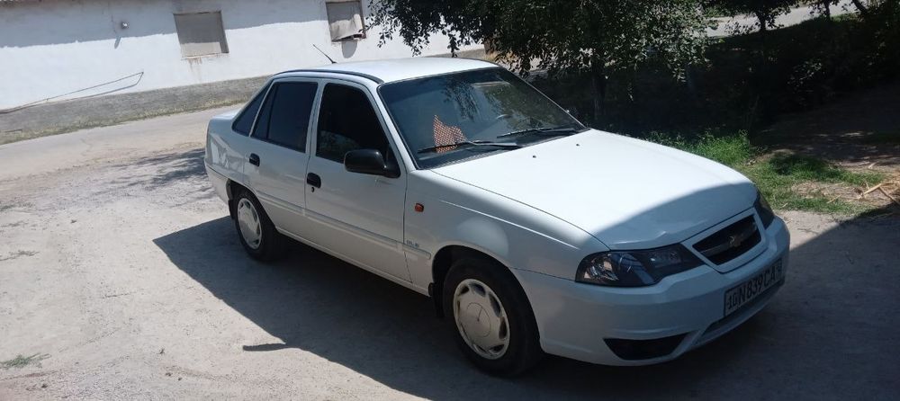 Нексия2 сотилади 8500$