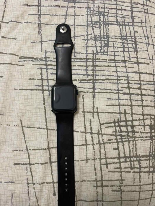 Apple Watch SE2 отличен винаги ползван в протеткор
