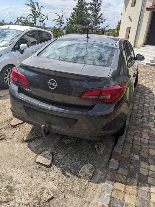 OPEL Astra 2013 — imagine 3