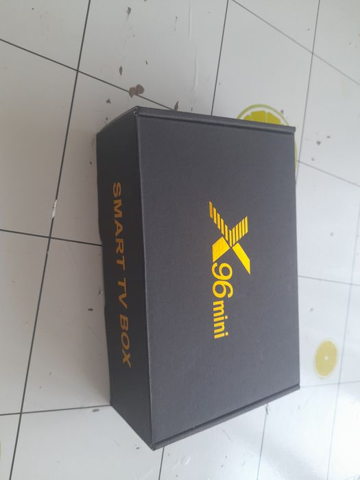 Продам смарт тв приставку