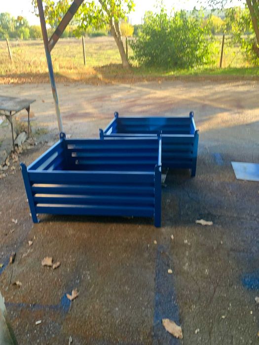 Метална палетна каса – затворен вариант-подходяща за складово ползване