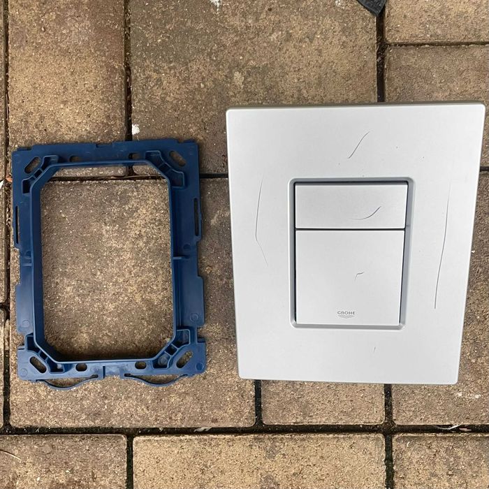 Placă de acționare WC Grohe 38732BR0 – Titan