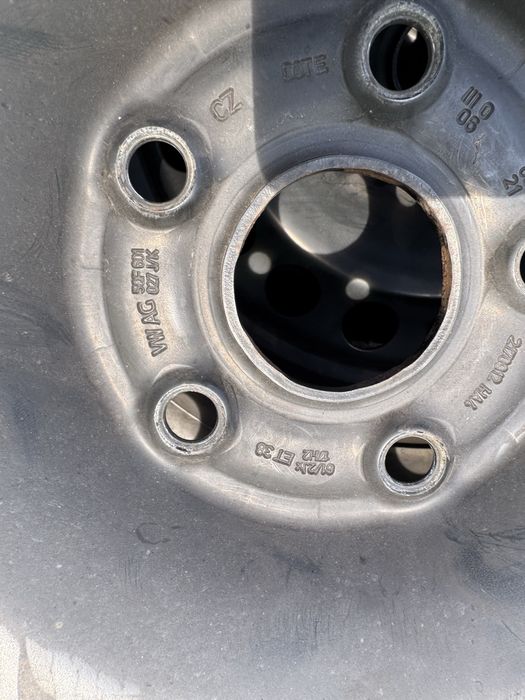 Roti iarna Continental 215/65 R17 99H jante otel VW 5x112