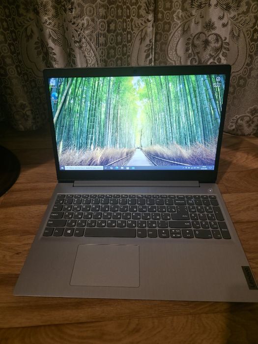 "Lenovo" ноутбук