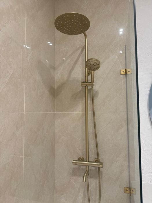 душевая система с термостатом