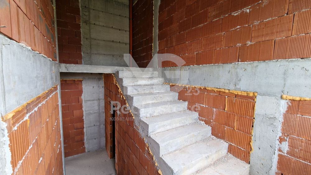 Къща в Пловдив-Беломорски площ 248 цена 350000