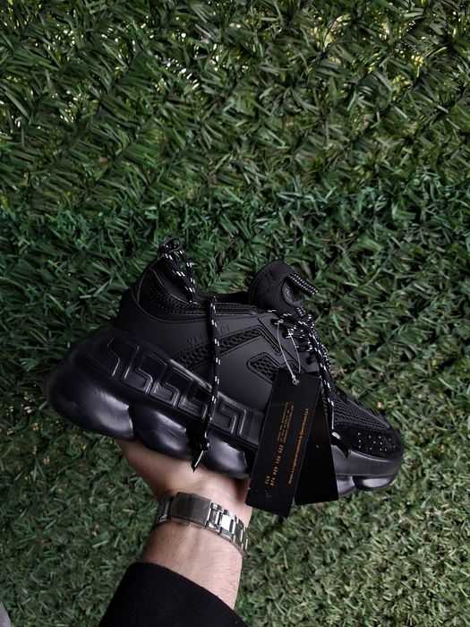 Versace chain reaction