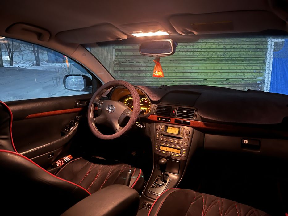 Тойота Авенсис Т25