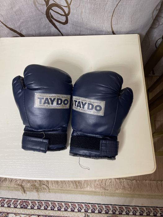 Продам детские перчатки для бокса