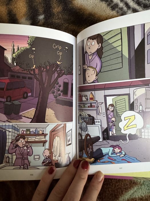 Carte ilustrata. Spiderman. Pe scena. Fantomele