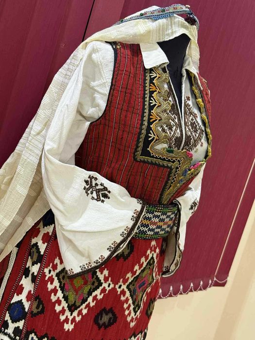 Македонска носия