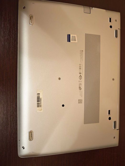 HP EliteBook 840 G5 / i5-8250U / 32GB RAM / 512GB SSD / Windows 11 Pro