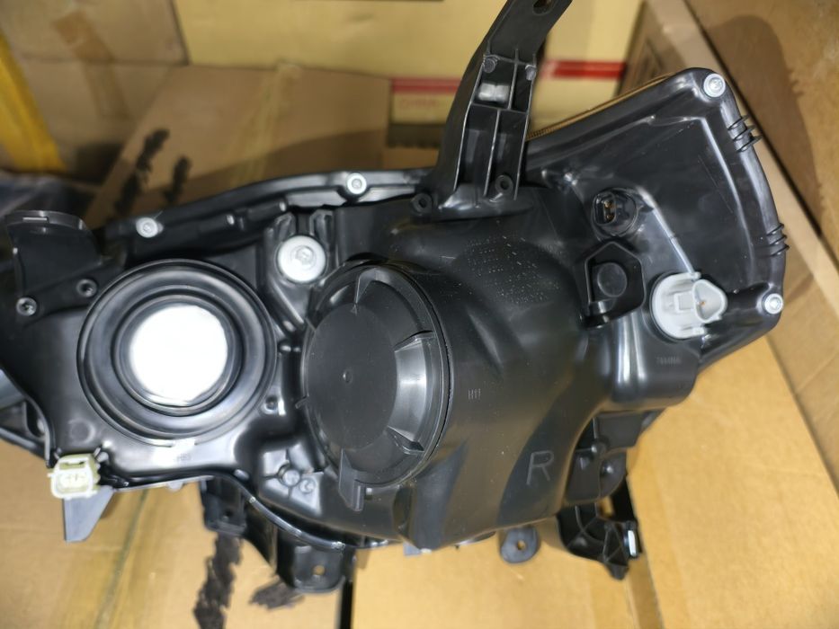 4Runner фара/Фара Toyota 4Runner 2014