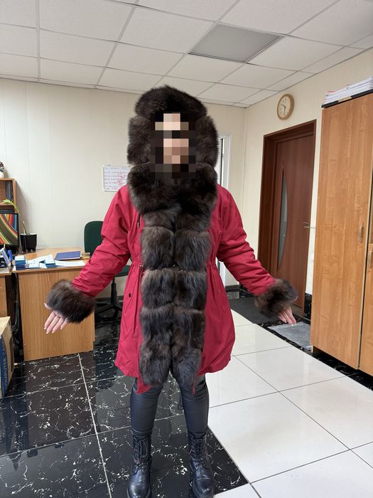 Продам парку красную Рр 56-58