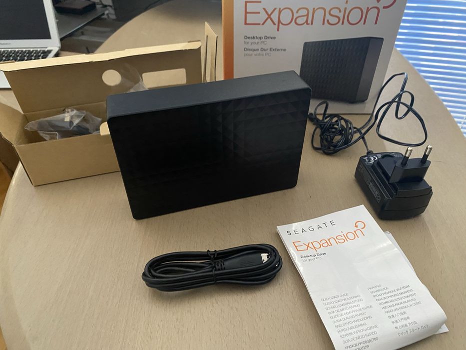 Външен твърд диск Seagate Expansion - неработещ