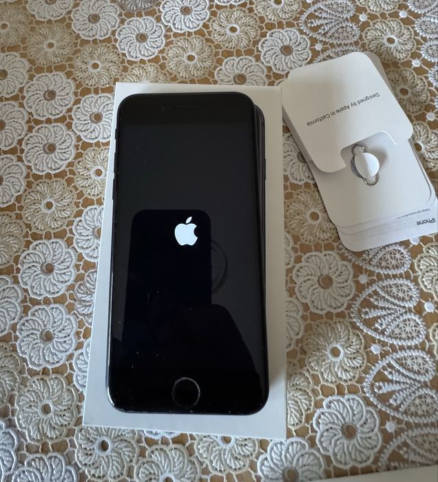 iphone SE 3  128 gb