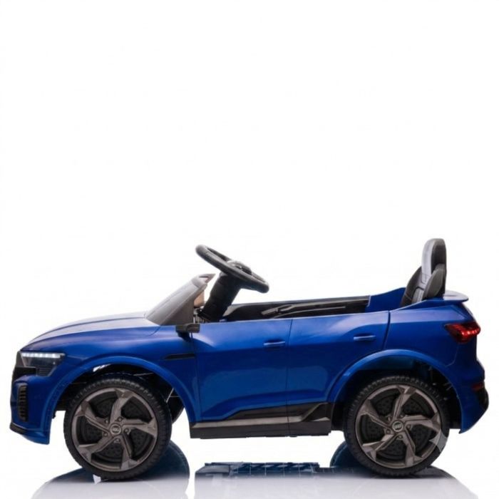 Детска акумулаторна кола Audi RS Q8 12V - Дистанционно управление, музика, LED светлини и амортисьори – синя