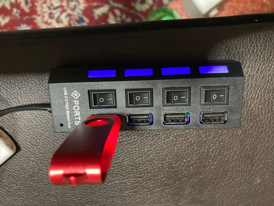 USB hub 2.0 4- портов разклонител.