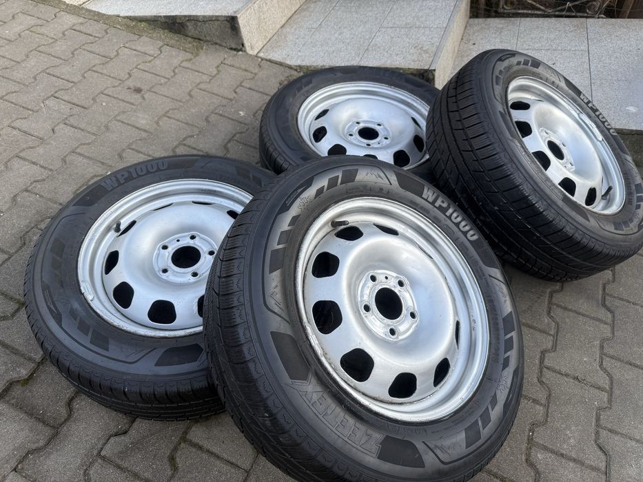 Anvelope M & S  cu jante Dacia Duster