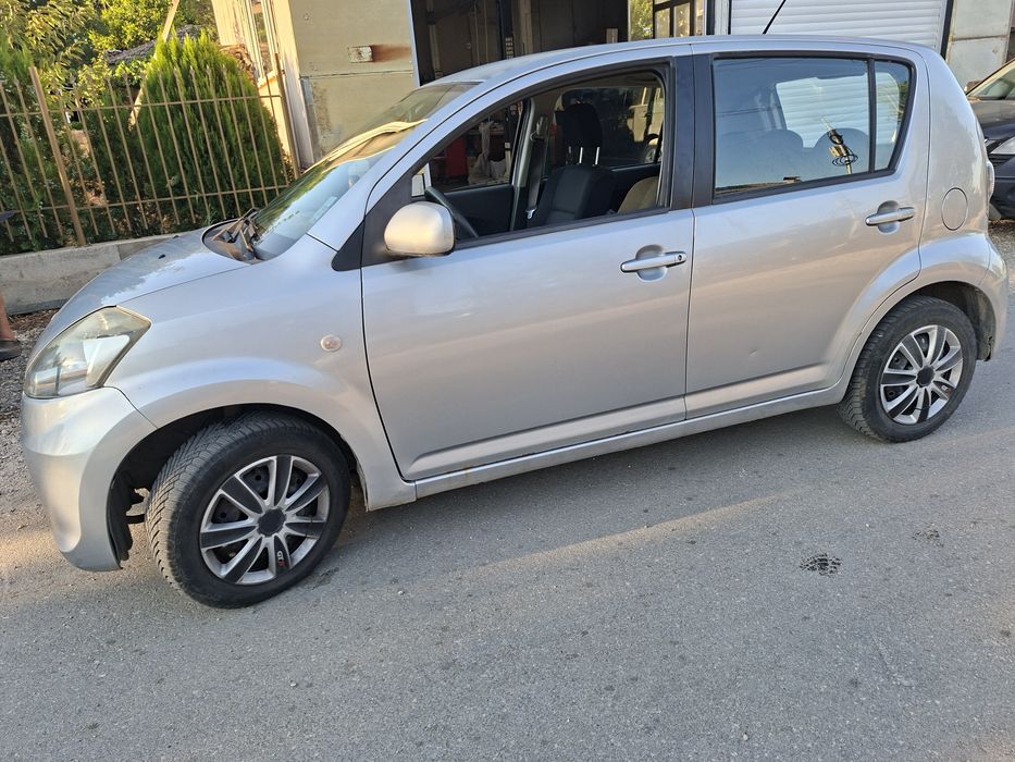 Продавам Subaru justy