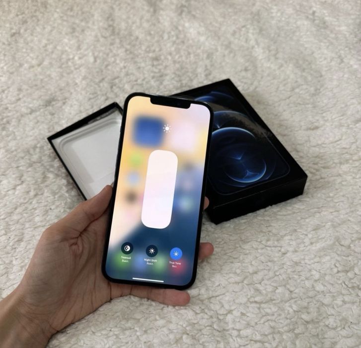 Айфон 12 про Макс